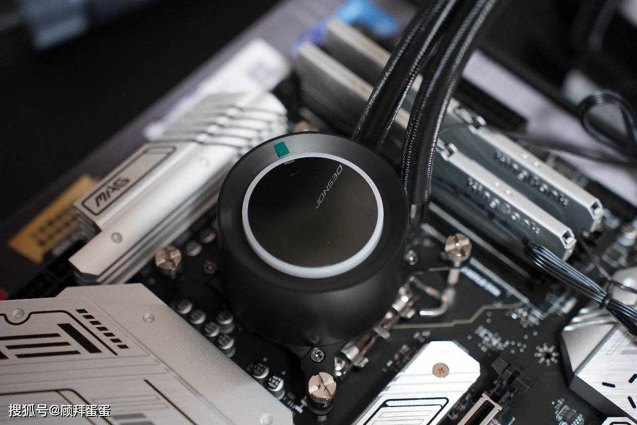 新手装机安钛克c8海景房搭配乔思伯水冷风扇颜值超高