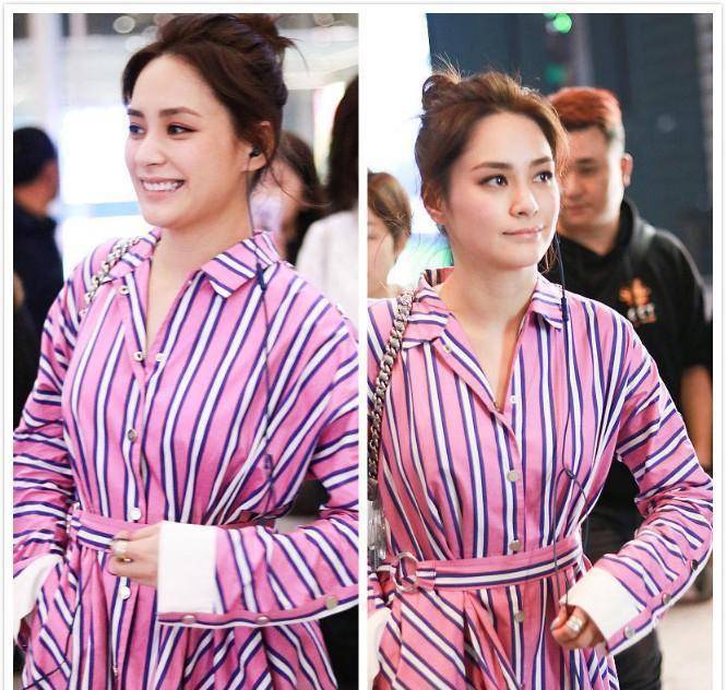 原创钟欣潼的五官好精致鹅蛋脸看上去可爱极了身材不胖不瘦刚刚好