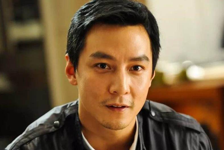 原创吴彦祖发文时尚大自嘲10年无爱生活网友表示太浪费