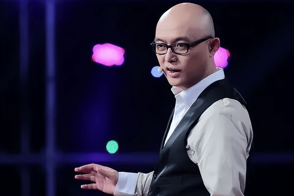 非诚勿扰"上站五年,爆灯无数却不牵手,最终被孟非赶下台