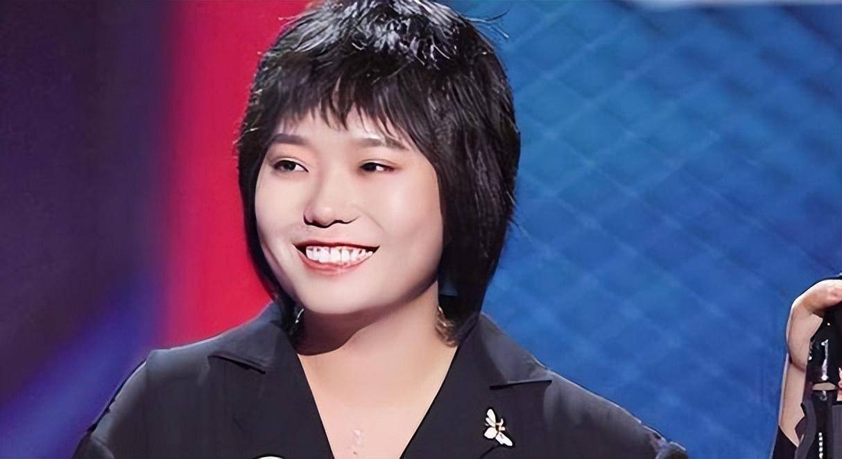 李雪琴综艺近照曝光!身材暴瘦颜值飙升,网友称其酷似韩国女团