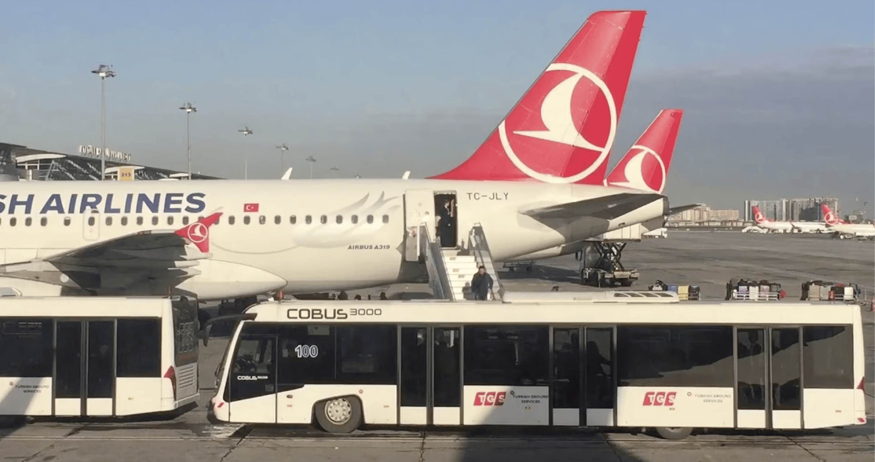 价值400万的cobus3000机场摆渡车,有什么不同?_搜狐汽车_搜狐网