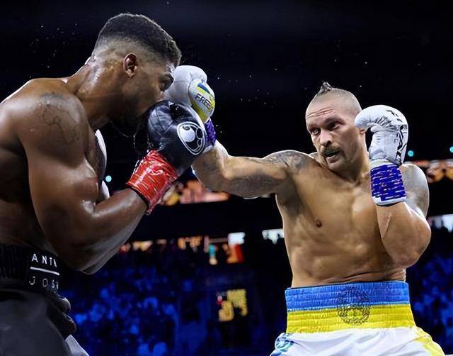 乌西克坚决称霸拳坛_比赛_卡尔·弗朗切_对手