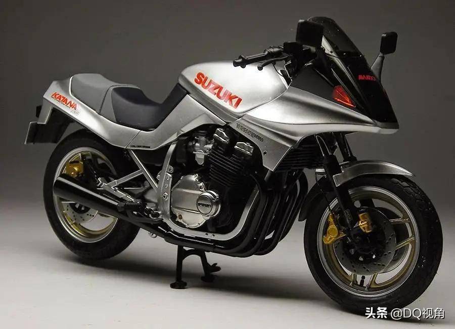 最经典750cc摩托第一期,日系摩托主流,贝纳利六缸750独一份_搜狐汽车