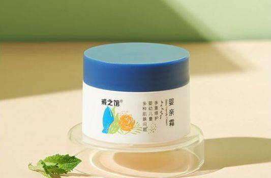 戒之馆婴亲霜全面呵护宝宝的肌肤让宝宝肌肤水嫩健康