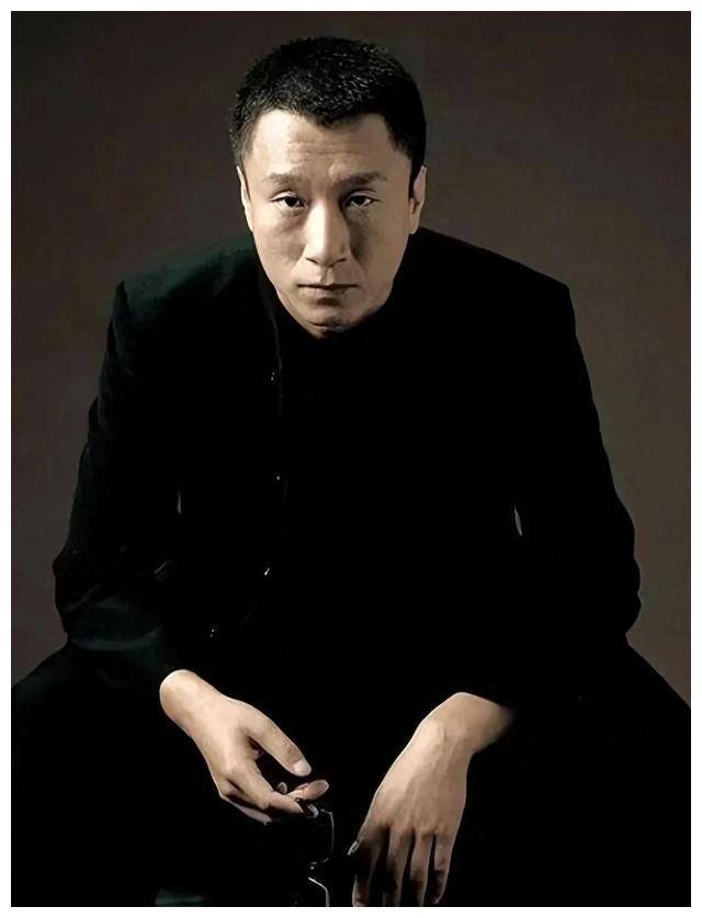 孙红雷携老婆游韩国暴跌形象饱受嘲讽游玩路线小众遭批判