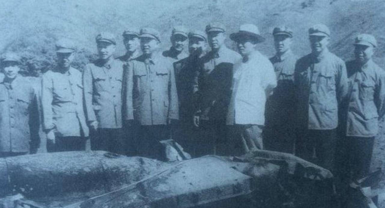 原创上将叶飞访问出生地菲律宾为父母扫墓菲国礼炮17响欢迎