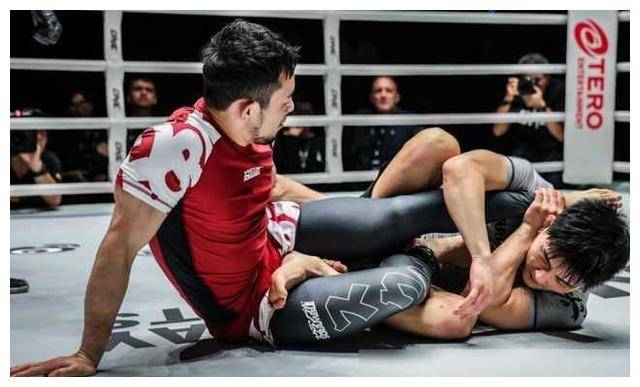 原创one周五格斗夜55娜塔莉亚获得10万美元的正式合同