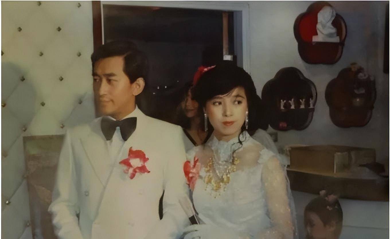 如果说他的前夫李文清是个亿万富翁,郑奇松就是个亿万富翁.