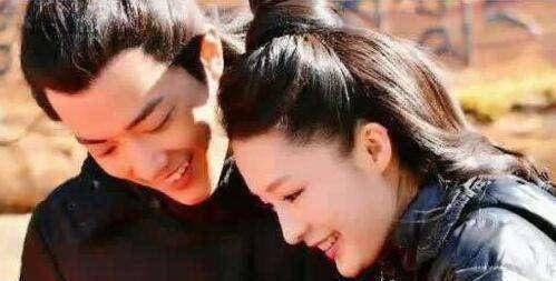 其实,李沁和肖战的绯闻也