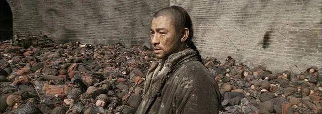 投名状三兄弟自相残杀凌迟处死谁的错