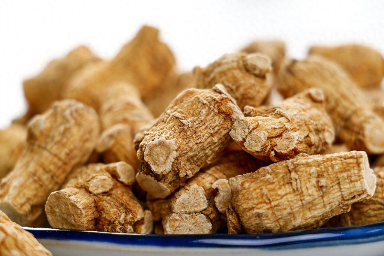 西洋参和人参的功效一样吗?