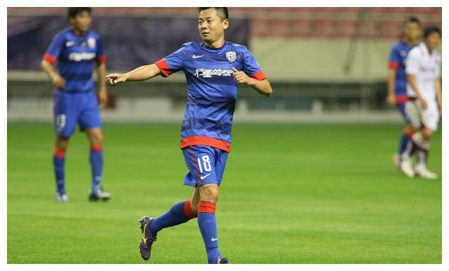 原创申花前老板朱骏58岁迎战足协杯搭档前国脚对手17岁