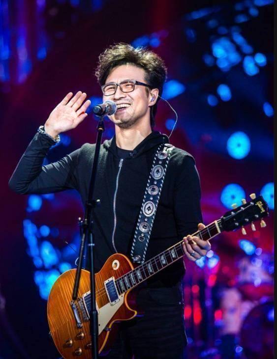 皮裤歌手"的三婚生活让人羡慕不已,网友:关键是娶到了她_章子怡_汪峰