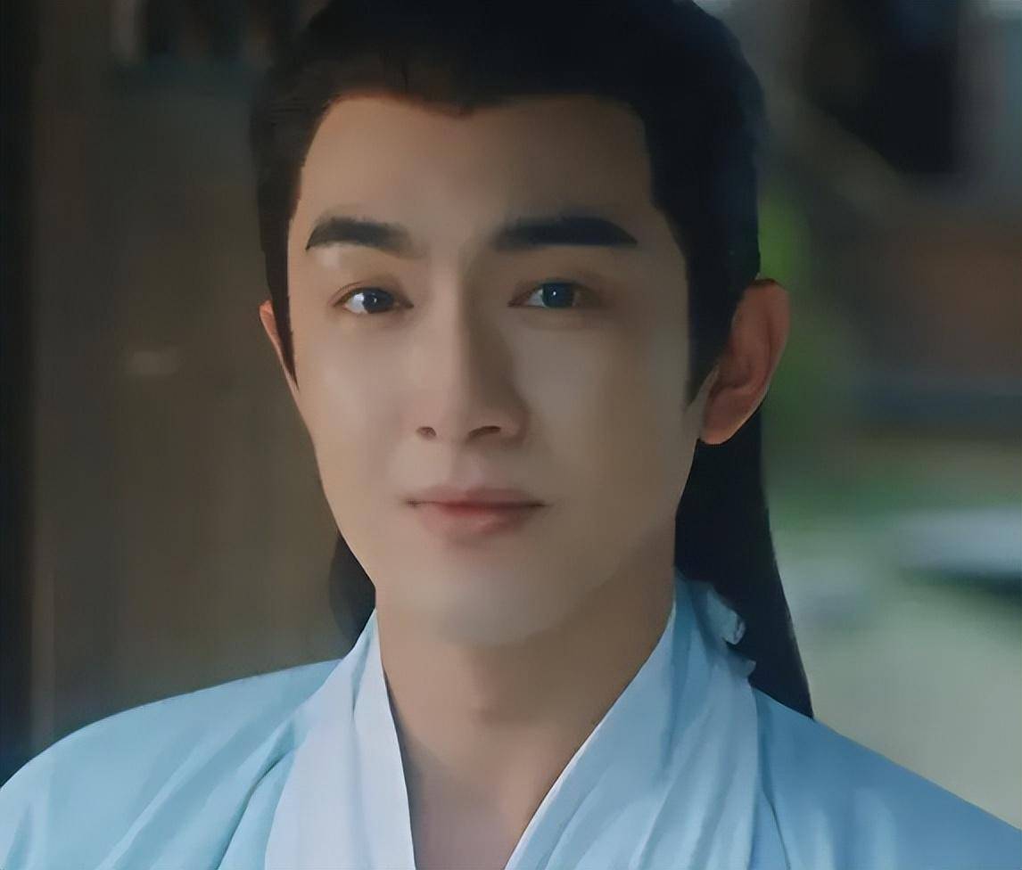 与凤行不像期待中那么惊艳看着林更新和一只鸡说话特别尬