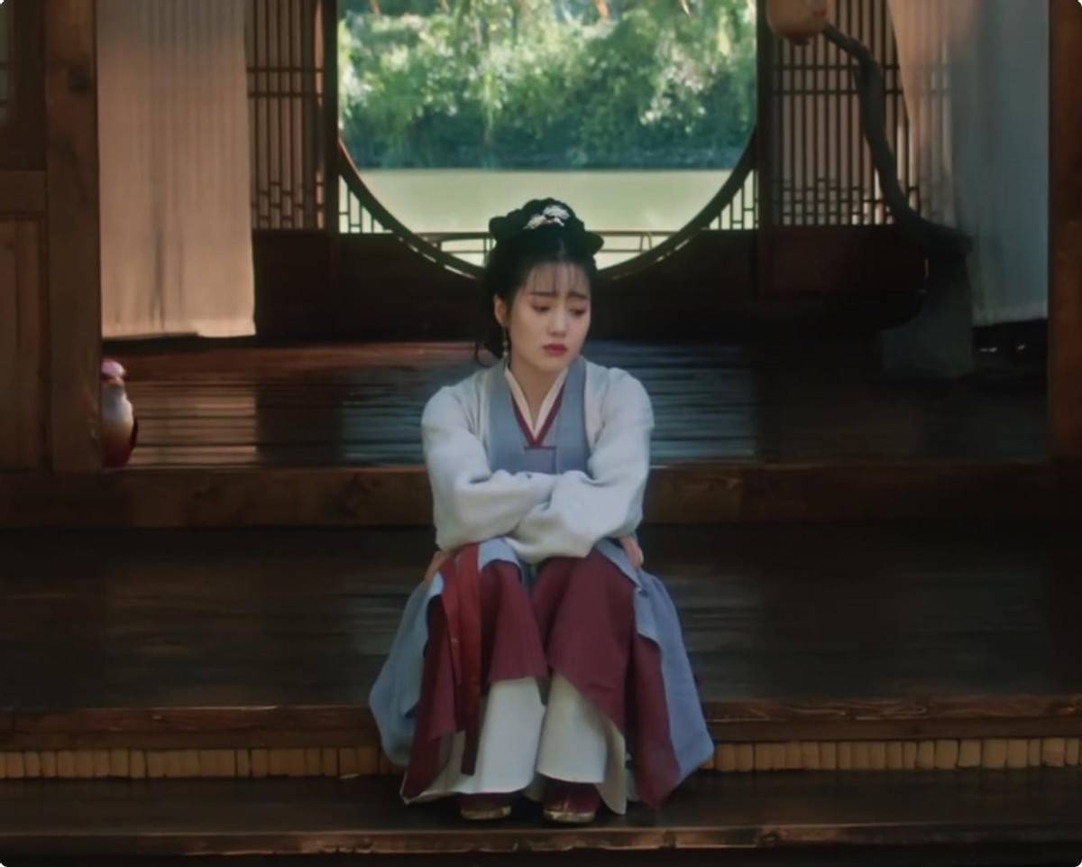 《与凤行》毫不起眼的女演员,颜值一流,身材一流,演技亦一流_王梓薇