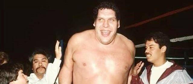 原创巨人安德烈一次能喝127瓶啤酒34岁去世骨灰量太惊人