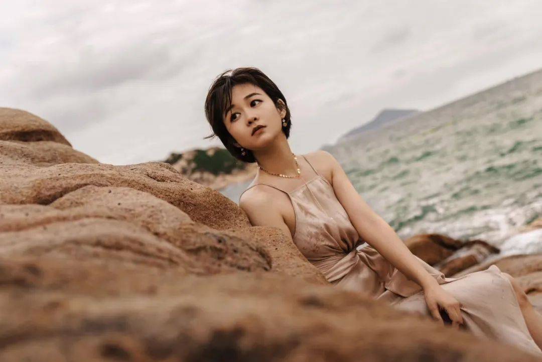 歌手专访祝贺郑艺超荣获本届这就是歌手最受欢迎歌手荣誉称号