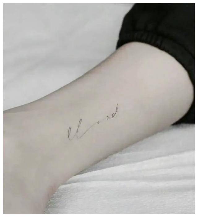 莉莎大秀狂野纹身魅力十足欧美圈风头浪尖事业蒸蒸日上