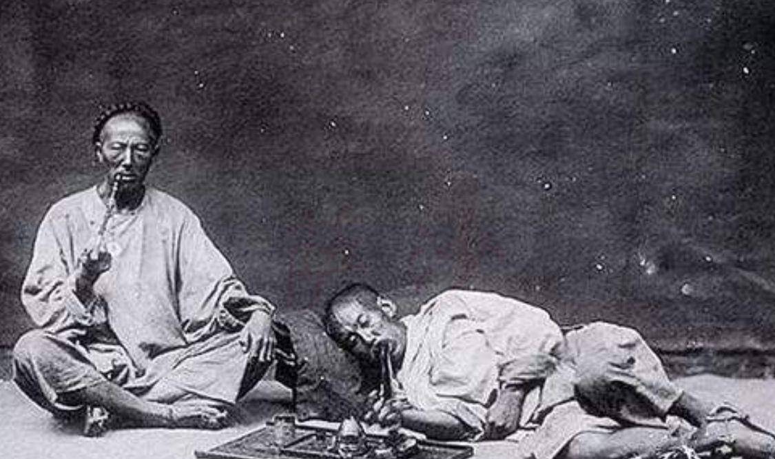 原创为什么满清戒毒100年都没有成功1813年8月5日中国严禁贩食鸦片