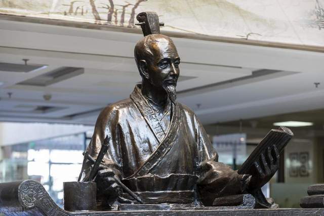 第一所:张仲景国医大学:位于河南省南阳市,由南阳理工学院 张仲景国医