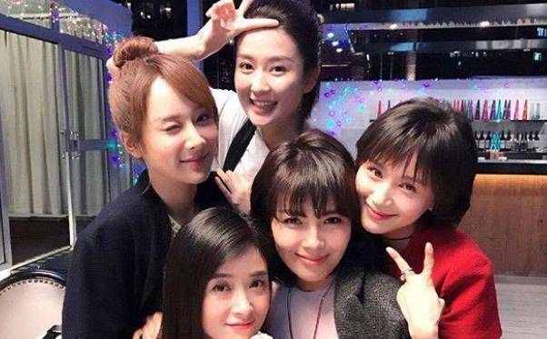 原创杨紫零点发文为乔欣庆生昔日欢乐颂五美刘涛蒋欣早已成为过去