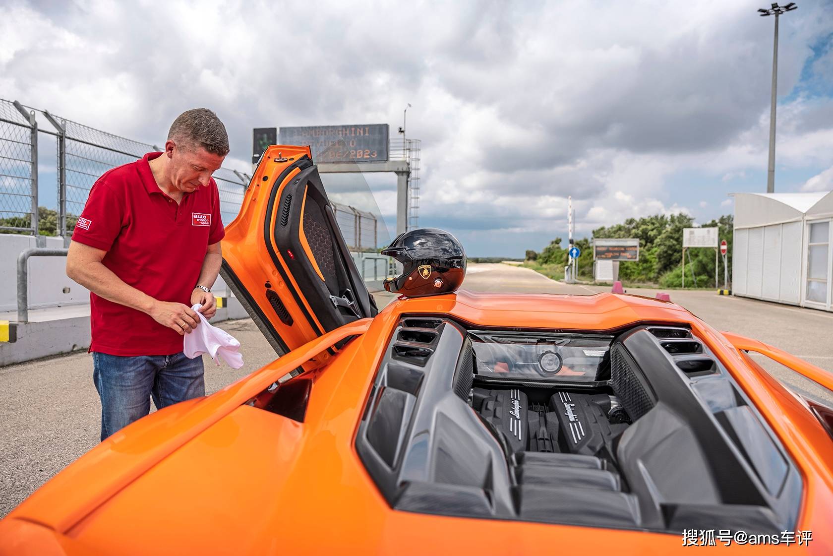 野性的胜利:兰博基尼revuelto_搜狐汽车_搜狐网