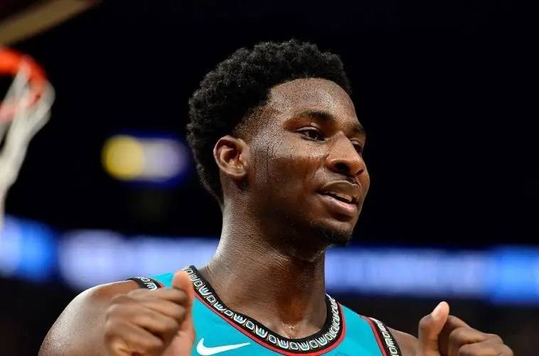 原创三勾小贾伦杰克逊被低估次数最多的年轻球员之一