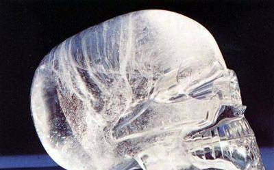 原创水晶人头是什么水晶人头的特点是水晶人头从哪里来的