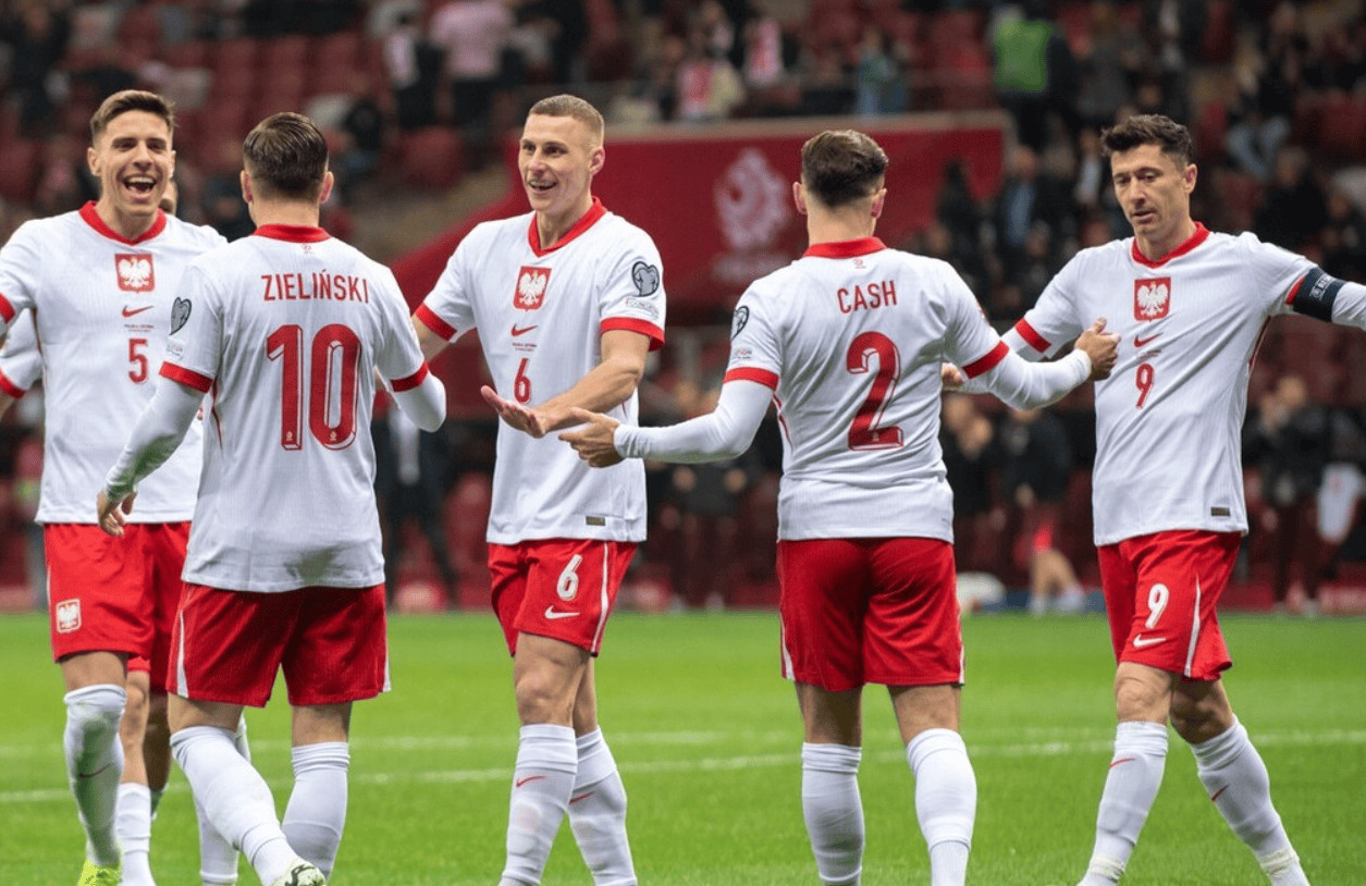 泽林斯基头球顶进.皮奥特罗夫斯基远射破门扩大比分.梅