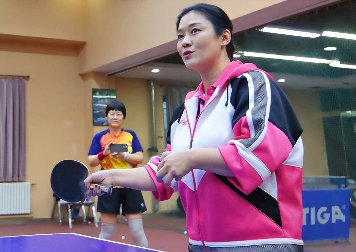 曾获7次"世界冠军",如今亲自指导刘诗雯_中国_乒乓球_时候