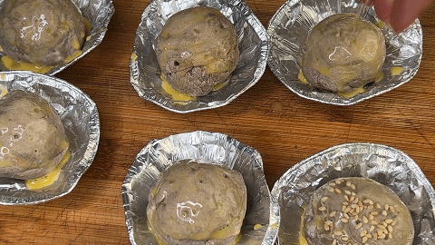 原创黑芝麻汤圆和可可味蛋挞皮做热量炸弹表皮酥脆香甜软糯超好吃