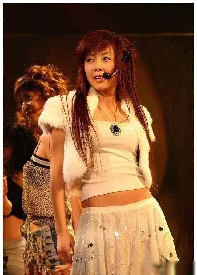 5名超女现状李宇春身患重病何洁卑微求上浪姐张靓颖被骗6