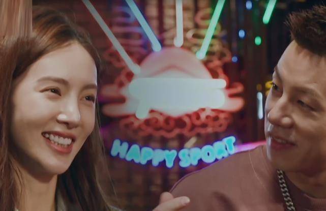 原创原创女儿们的恋爱卡斯柏创造机会牵金晨手好奇金爸会打他吗导演