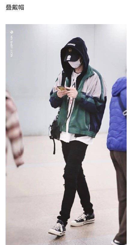 原创王一博镜子蹲引女粉畅想实际种草最深的还是各种帽