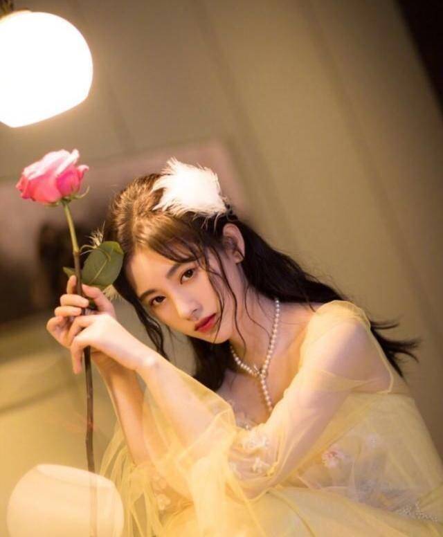 原创原创朋友请听好鞠婧祎表现惹网友吐槽汪苏泷机智救场成亮点