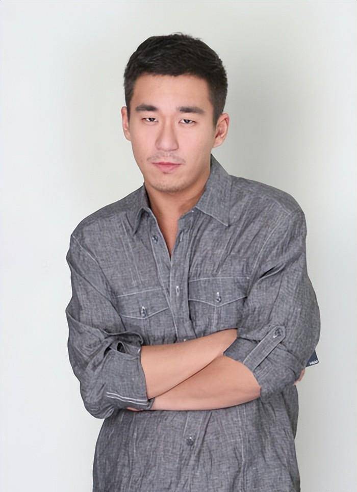 有种"整容"叫童瑶分手,前任跌落神坛,她却一飞冲天_张默_张国立_中戏