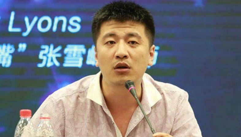 原创考研名师张雪峰因发言不当跌落神坛如今争议下降频繁上综艺