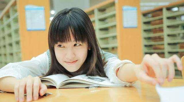 2013年22岁校花远嫁非洲,惨遭虐待被迫卖身,父亲目睹后自杀身亡_陈怡