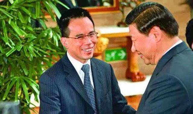 李嘉诚的大儿媳是王俪桥,其丈夫是李嘉诚的长子李泽钜.