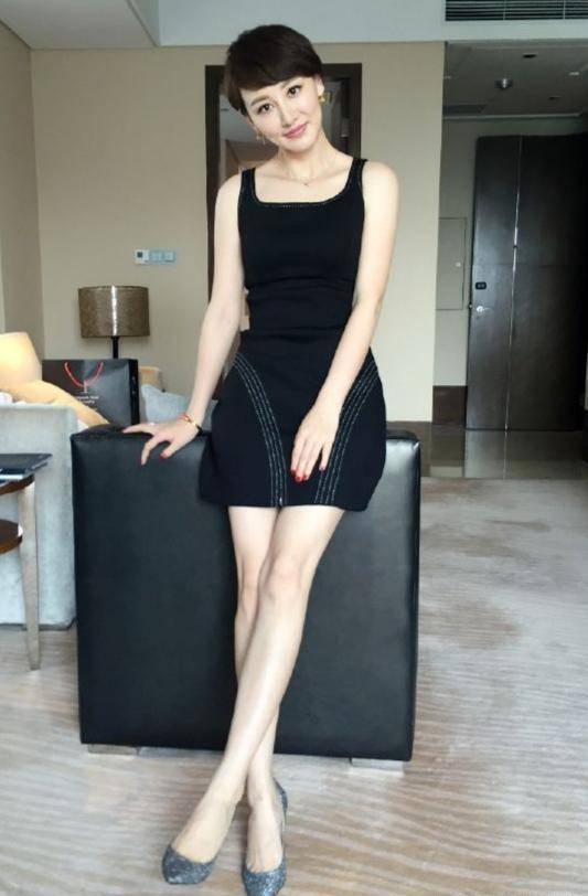 主持人郭晓敏,漂亮活泼,与老公李好,是为数不多的夫妻档主持人