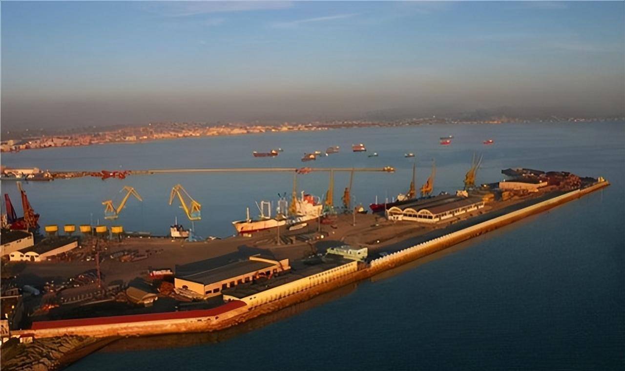 2010年,我国重视与吉布提合作,建成首个海外基地_中国_港口_国家