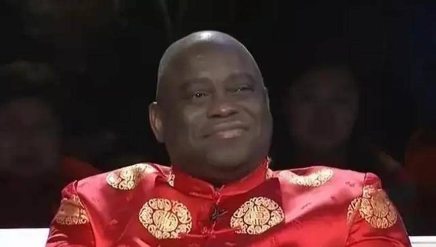 原创那个远嫁非洲的北大学霸带着孩子回国卖盒饭再见老公已是大官