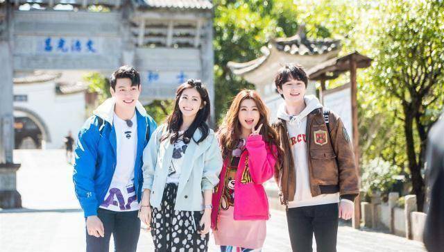 原创原创女儿们的恋爱张轩睿selina赚取观众眼泪但更感人的是这一对