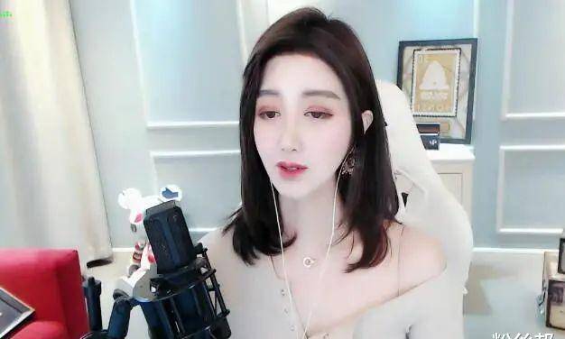 原创舞帝静静收入登yy榜首34位粉丝消费过万舞帝一姐当之无愧