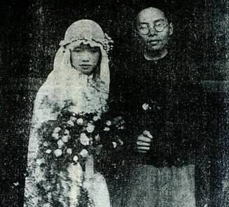 原创貌合神离40年她想逃离婚姻他想解散家庭最后还是合葬在一起