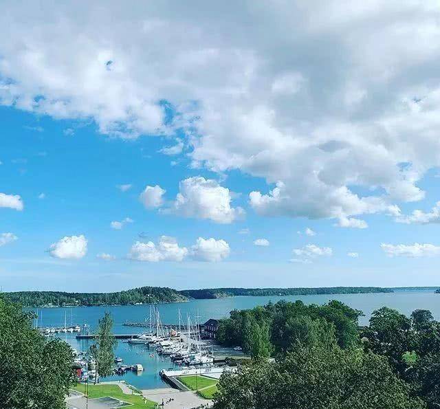 不过,当时华人大都称这座小岛为"康有为岛".