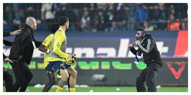 土耳其百人球场暴力引发国际关注何时终结