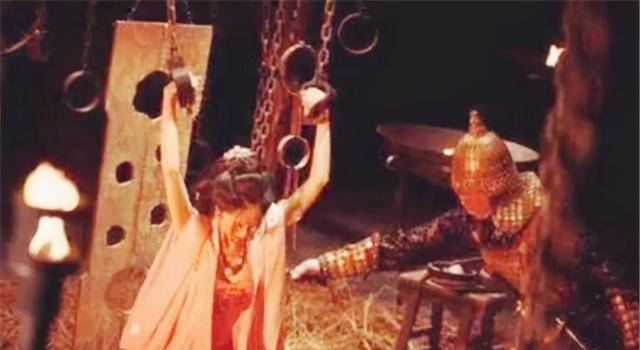 刑具:犯人很难坚持到刑罚结束,如今在生活中却很常见_折磨_发展_酷刑