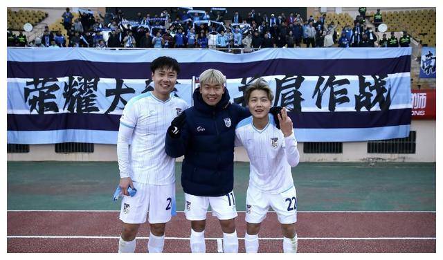 费煜吕鹏大连主场首秀小将对标于汉超双保不败收获完胜